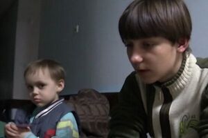 Мати дітей тиждень тому вийшла з дому, наказавши їм не покидати квартиру