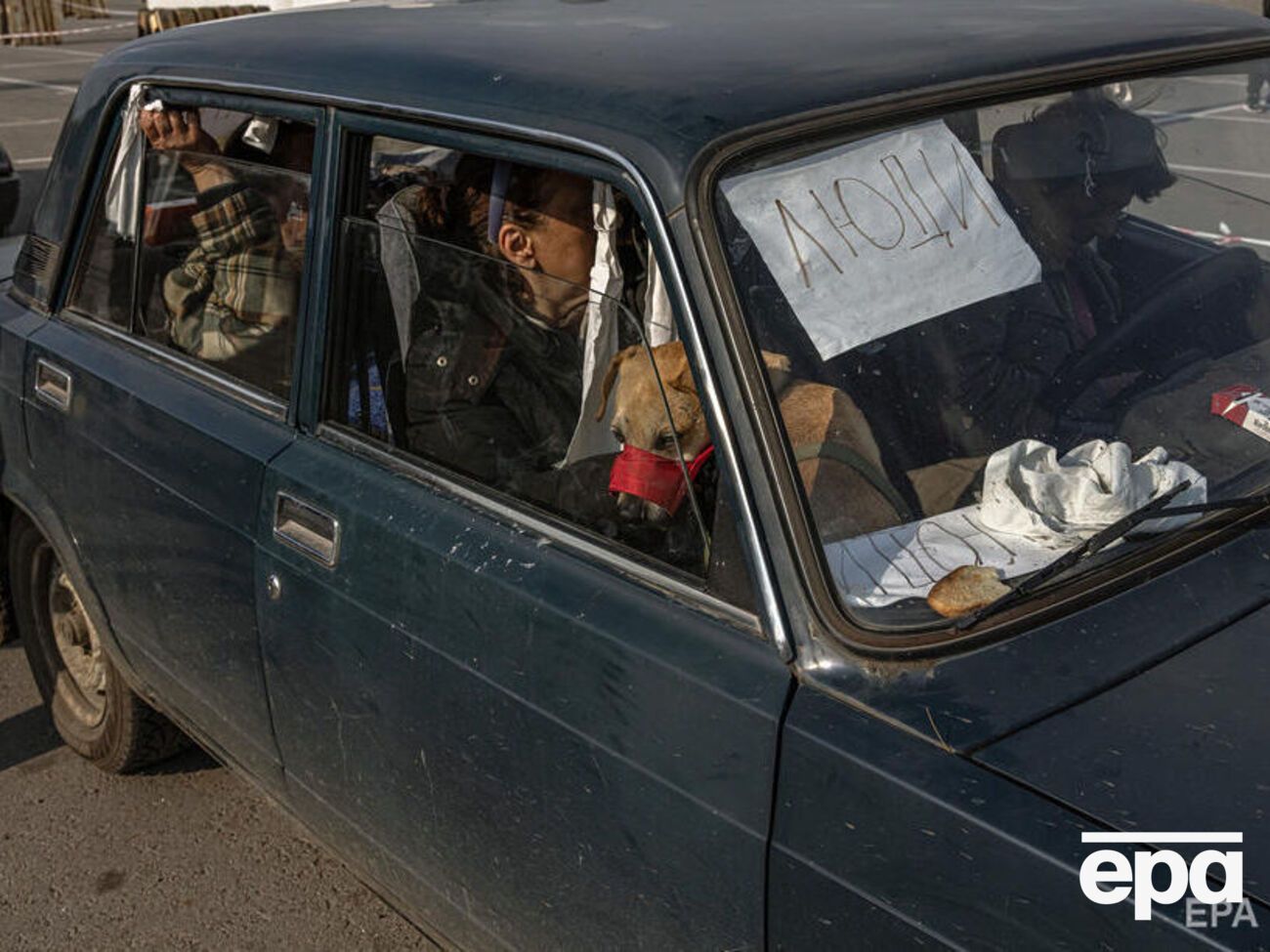 Выбраться из Мариуполя удается немногим жителям