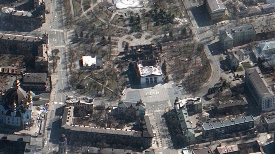 Драмтеатр росіяни знищили 16 березня, у ньому ховалися люди