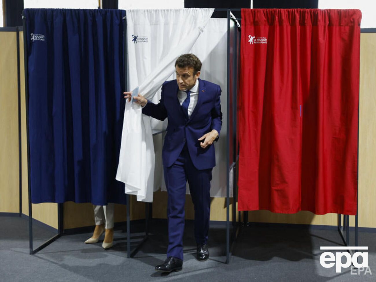 Макрон бореться за другий президентський строк