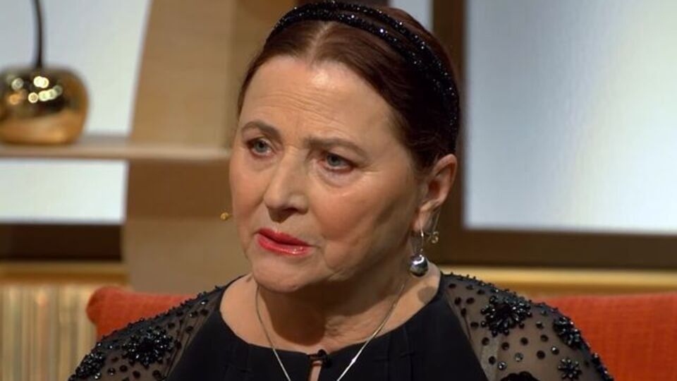 Матвиенко записала ролик с чтением поэзии