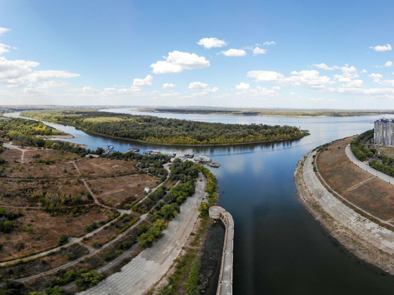 Корабель було пошкоджено під час переходу через Волго-Донський канал із Каспійського до Азовського моря