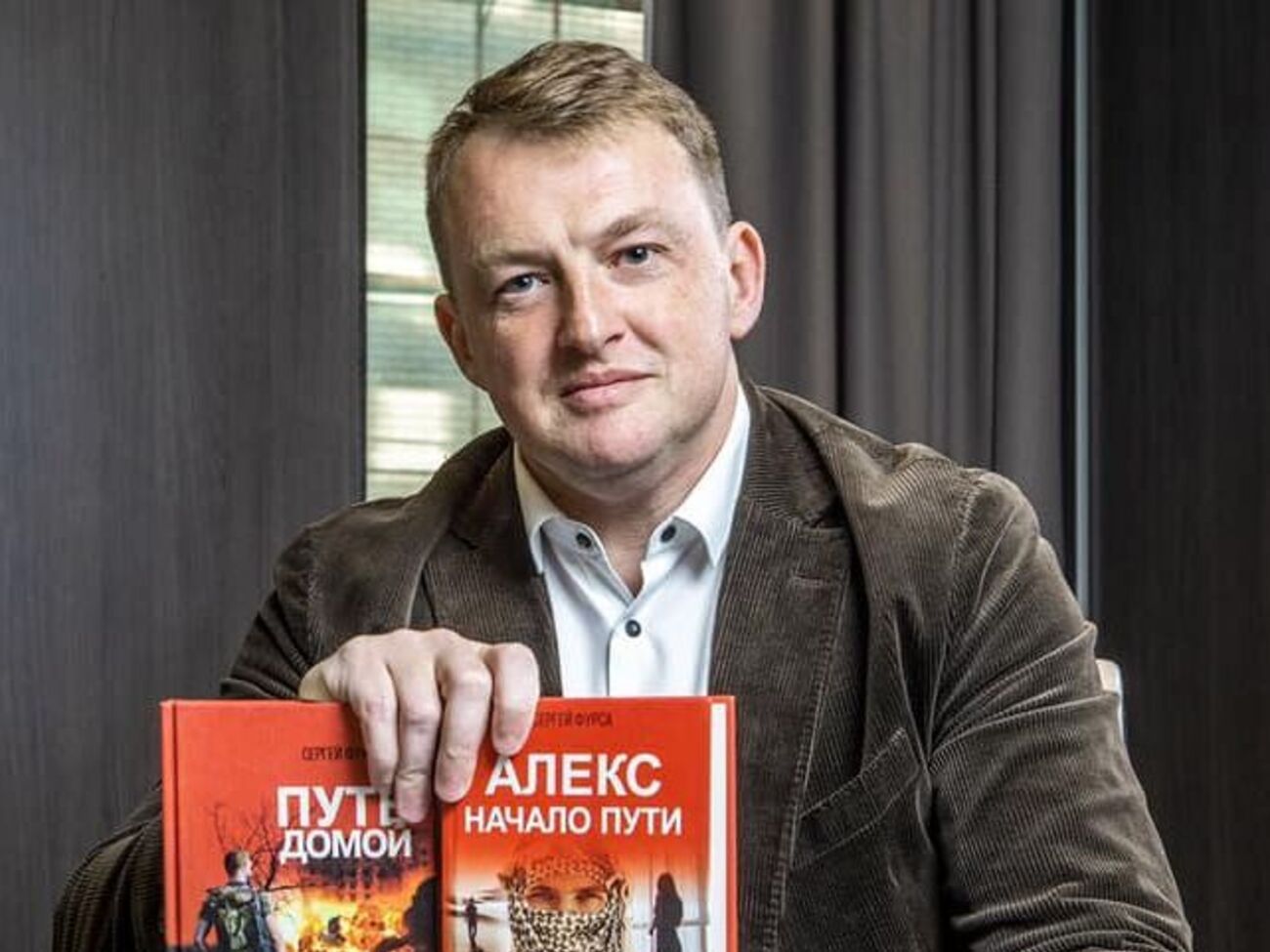 Когда бряцаешь оружием, выступая против расширения НАТО, а НАТО расширяется, ты точно не выглядишь сильным и страшным – скорее, смешным и жалким
