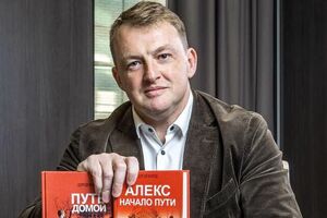 Когда бряцаешь оружием, выступая против расширения НАТО, а НАТО расширяется, ты точно не выглядишь сильным и страшным – скорее, смешным и жалким