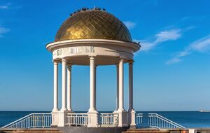 Голова НСЖУ повідомив, що окупанти два місяці намагаються за допомогою сили, підкупу та агітації схилити на свій бік жителів Бердянська