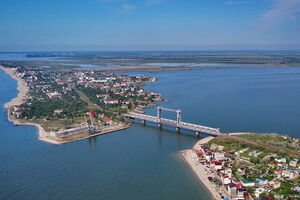 Движение по мосту возобновили на одной полосе