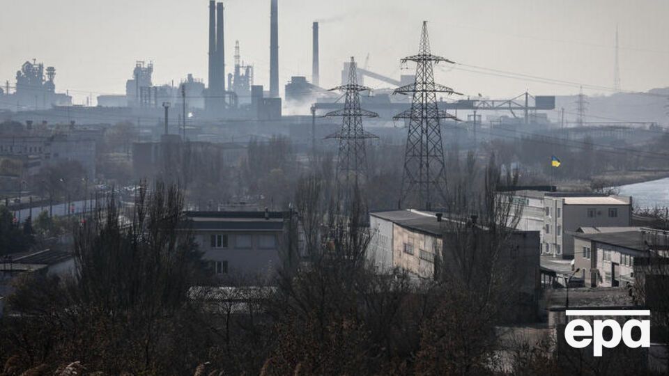 У бомбосховищах на "Азовсталі" може ховатися від обстрілів приблизно 2 тис. цивільних осіб