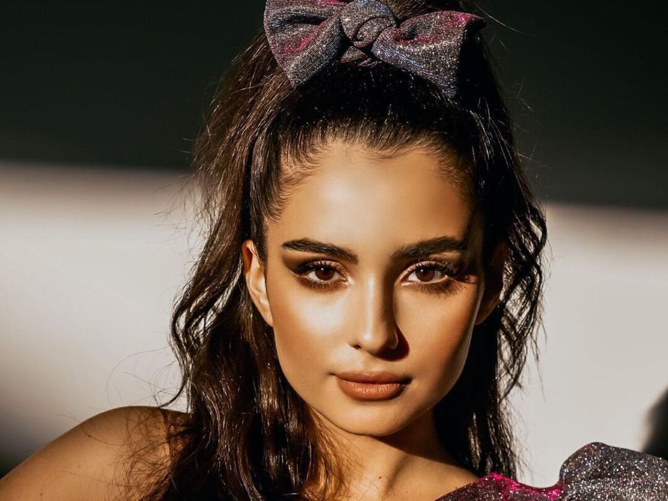 Трінчер заявила, що за кілька днів до війни бачилася зі співачкою, яка записала пісню з Кіркоровим