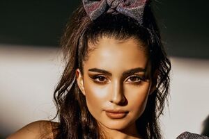 Трінчер заявила, що за кілька днів до війни бачилася зі співачкою, яка записала пісню з Кіркоровим