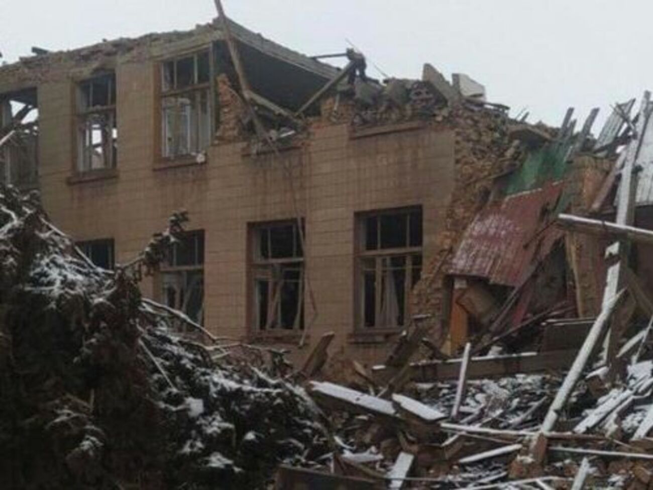 Россияне обстреливают жилые кварталы, школы и больницы