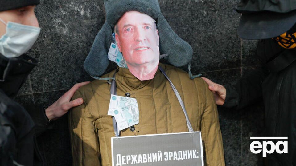 Медведчук находится под арестом