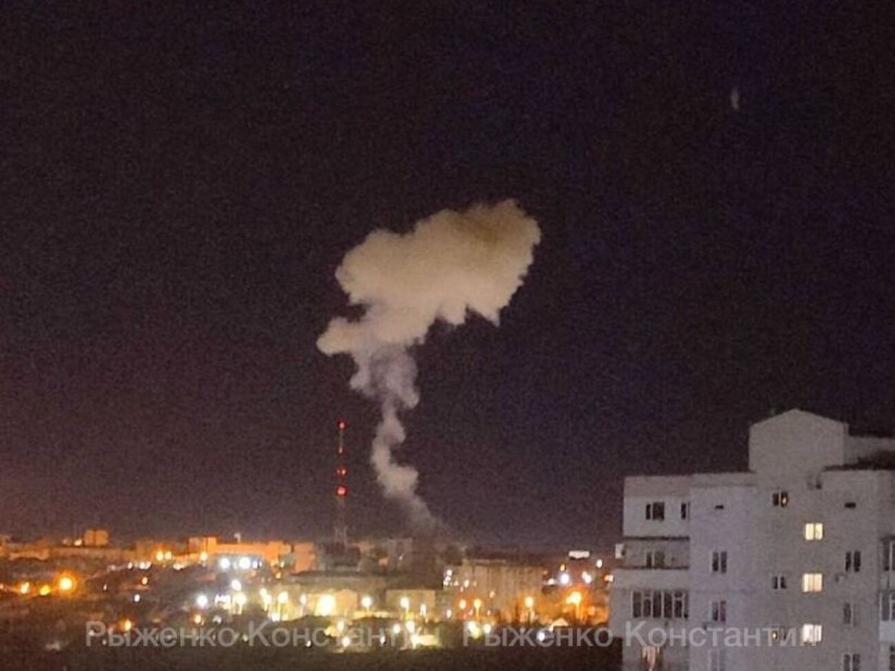 После взрывов начался пожар