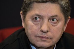 Петрулевич: Армия его любит, тероборона любит. Его все любят! Почему? Потому что пацан оказался с яйцами