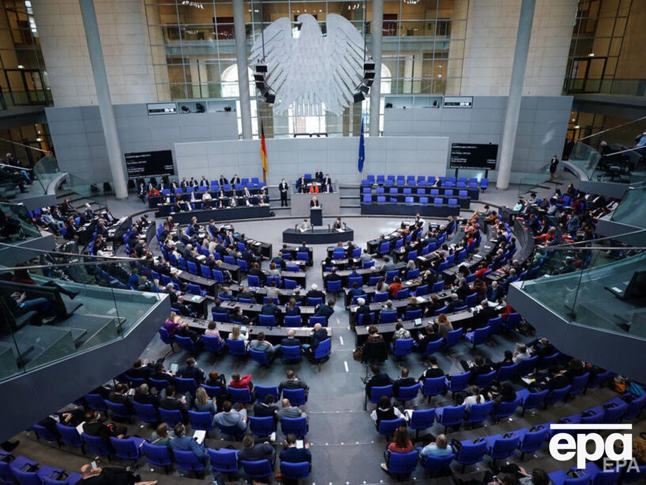 Постачання важкого озброєння Україні підтримало 586 депутатів Бундестагу ФРН