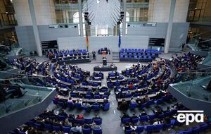 Поставку тяжелого вооружения Украине поддержали 586 депутатов Бундестага ФРГ