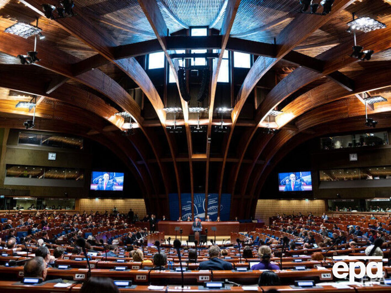 Резолюцію про створення трибуналу підтримали 144 делегати зі 147 присутніх