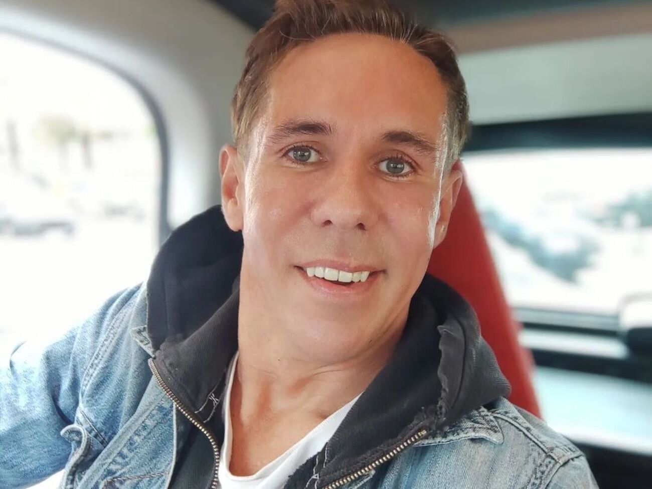 Панин: Я&nbsp;смотрю видео, которое выкладывает Максим у&nbsp;себя на&nbsp;странице. Я&nbsp;слышу его. Я&nbsp;аплодирую ему