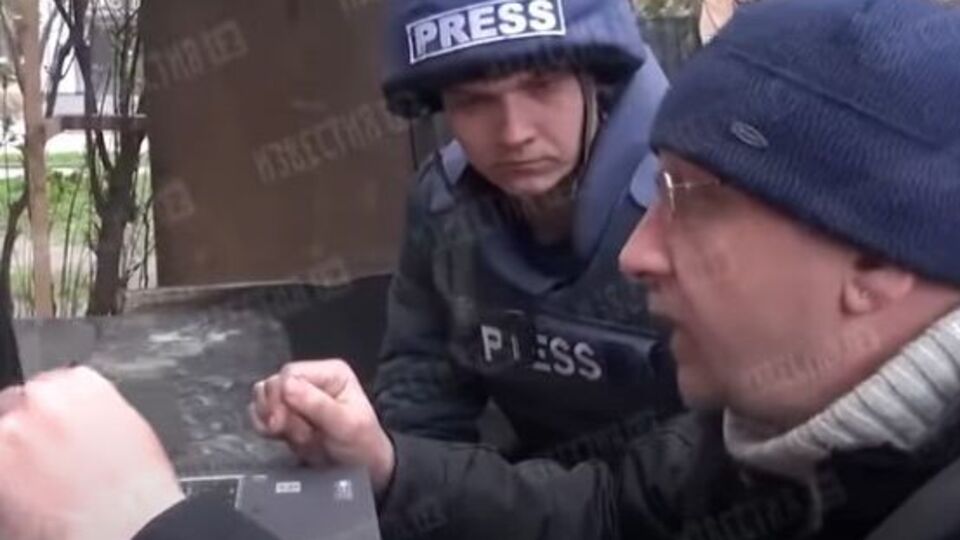 Коллаборант показал пропагандистским СМИ на карте, где именно находятся цеха, в которых легче всего укрыться