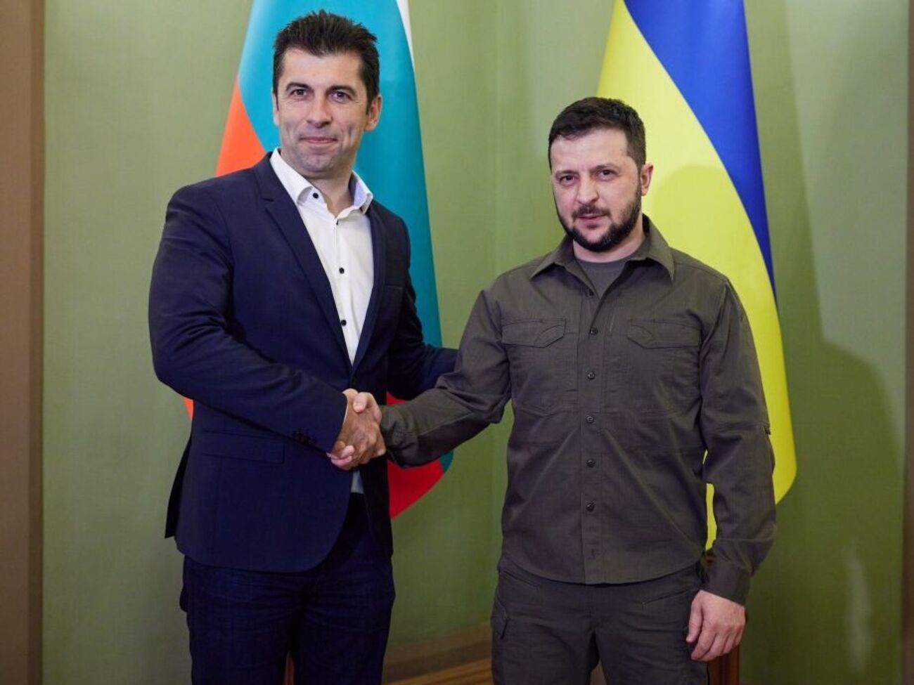 Зеленский поблагодарил Петкова за поддержку европейского будущего Украины