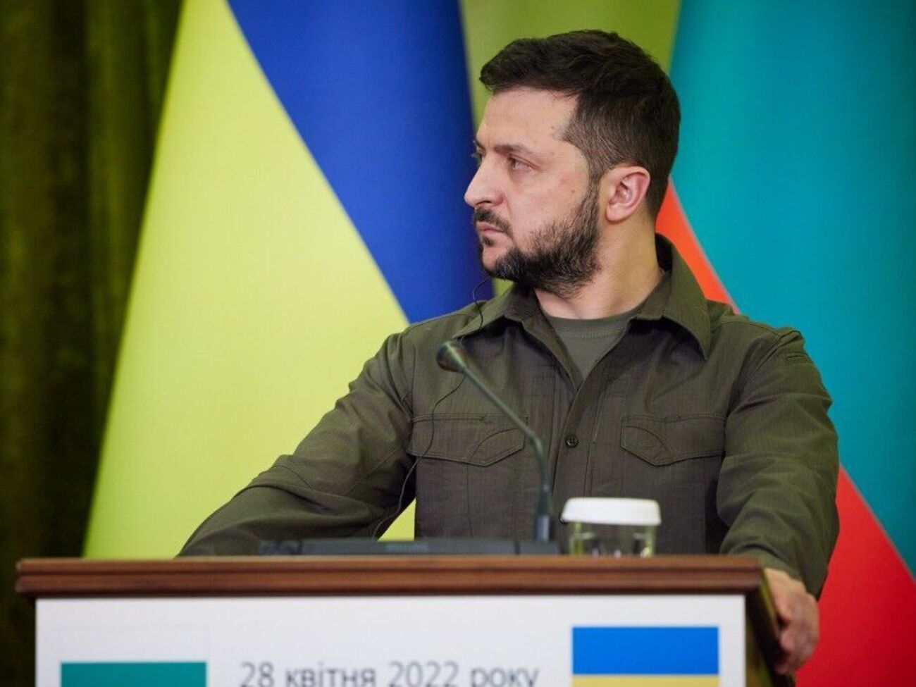 Зеленський: Після непрацюючого Будапештського меморандуму я точно не хотів би жодних клаптикових парасольок для нашої держави