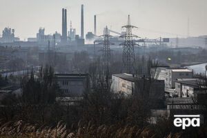 Россия сбрасывает многотонные авиабомбы на завод, где в бомбоубежищах находятся сотни гражданских