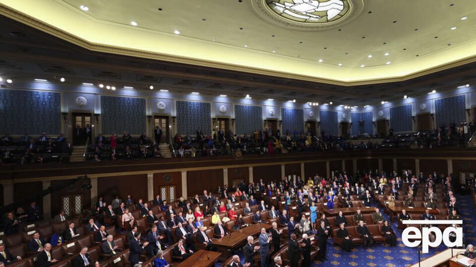 Лендліз підтримало 417 конгресменів, проти було лише 10