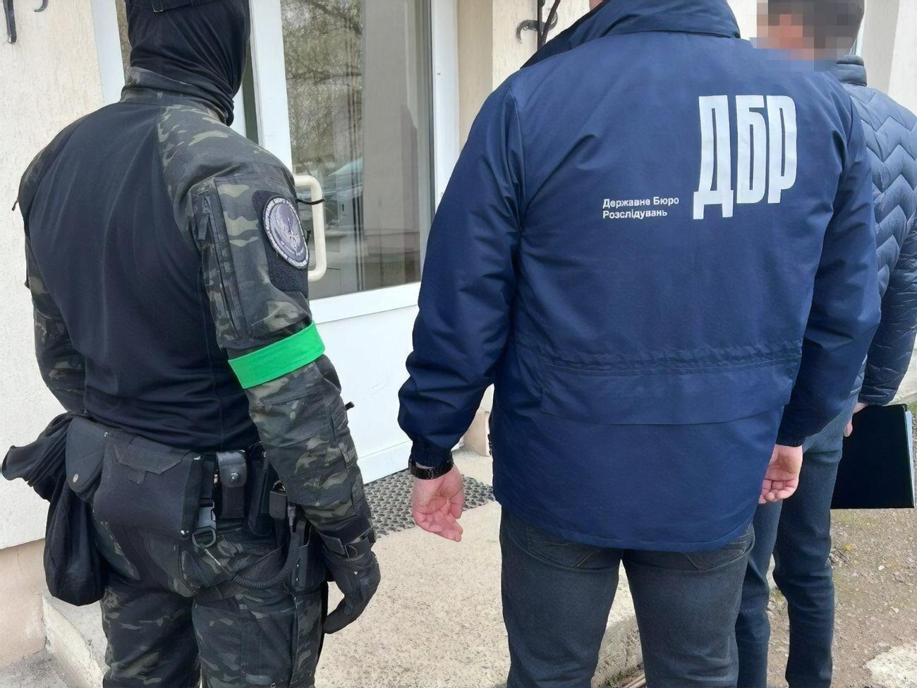 Слідчі ДБР встановили, що Глухівський кар'єр кварцитів, що належить Дерипасці, незаконно працював у Сумській області