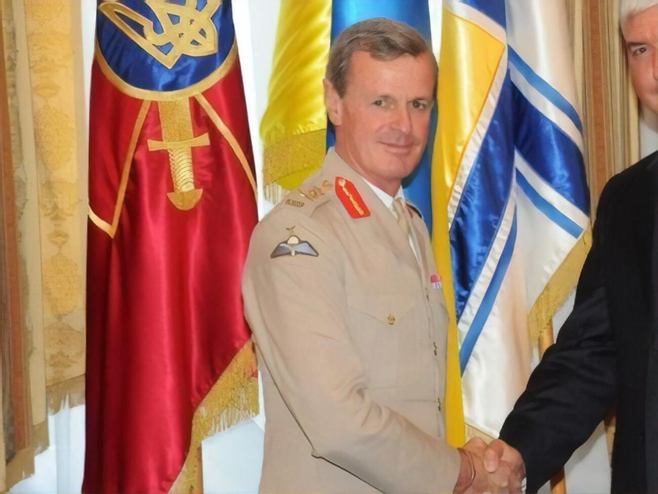 Ширрефф считает, что подготовка Запада к войне с РФ может сдержать Путина