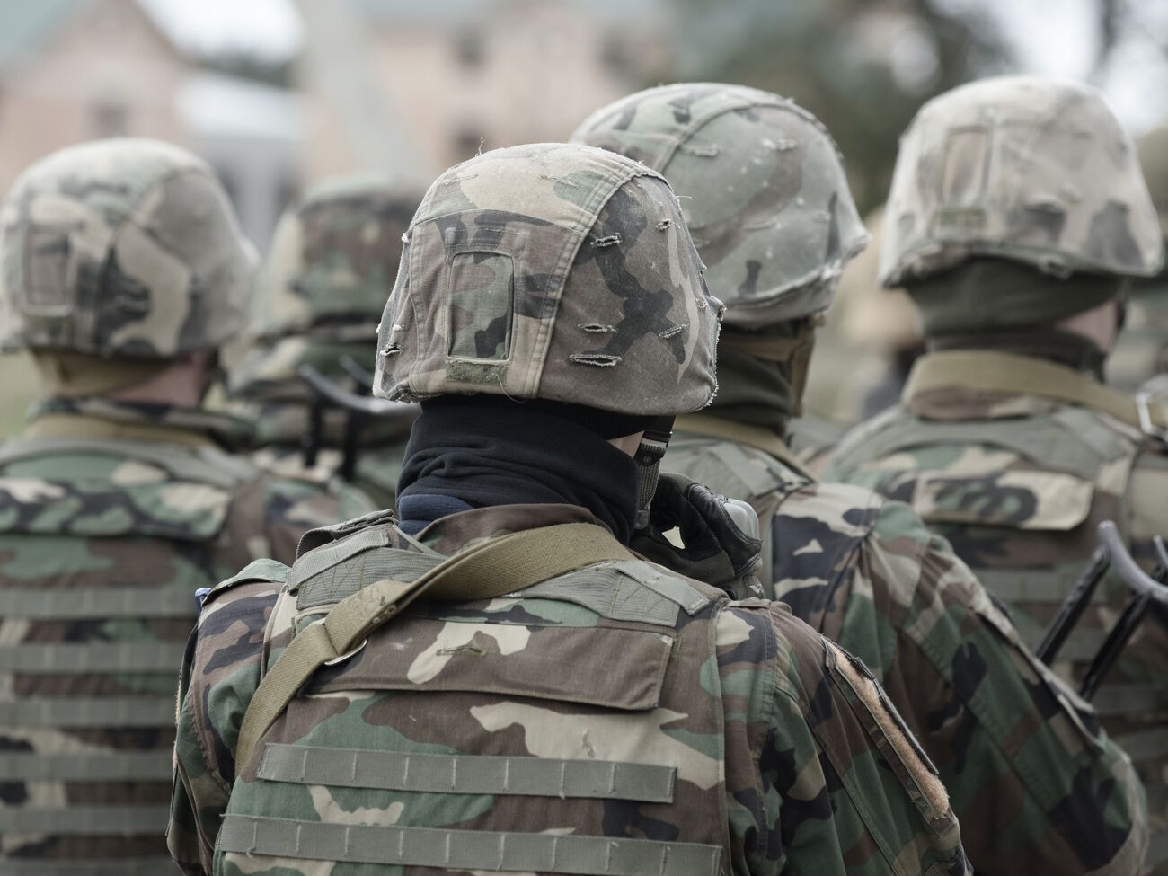 По данным украинской разведки, после захвата Новоайдара Шароградский начал сотрудничать с российскими оккупантами