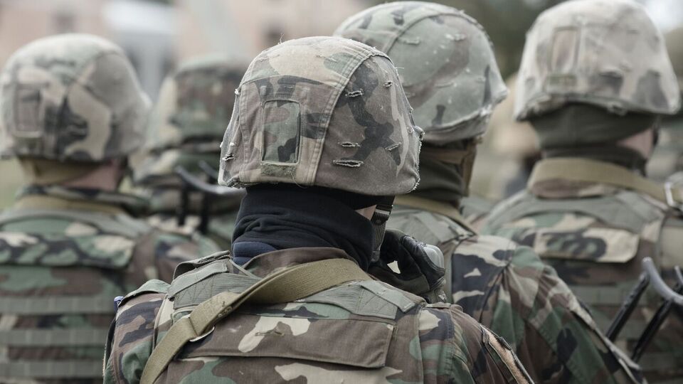 По данным украинской разведки, после захвата Новоайдара Шароградский начал сотрудничать с российскими оккупантами