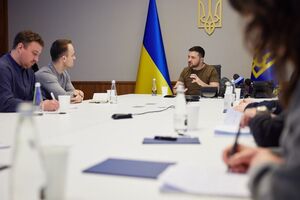 Зеленский: Я не хочу быть очень прагматичным... Но сказать вам честно: с точки зрения крови и потерь – люди – часы