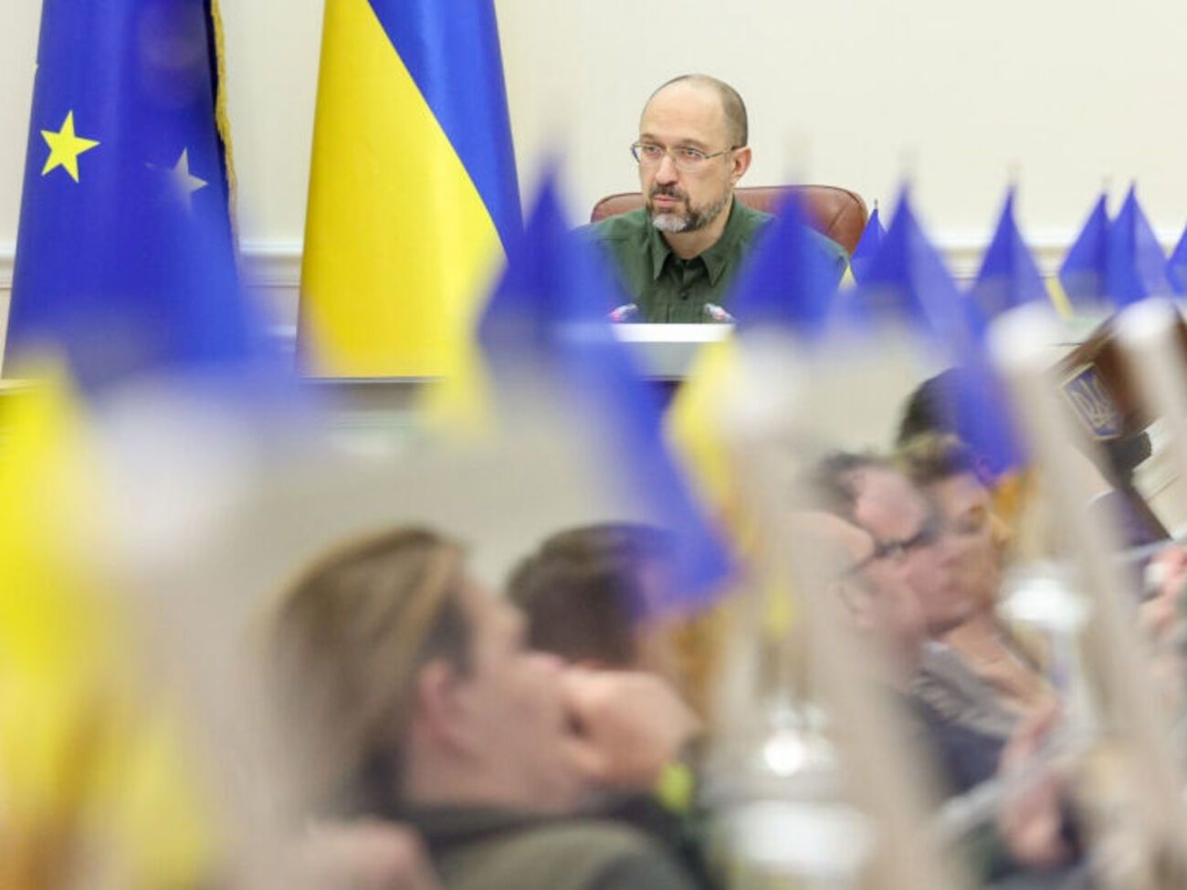 Шмыгаль: Тарифы для людей не должны расти. Но мы призываем украинцев платить за коммунальные услуги