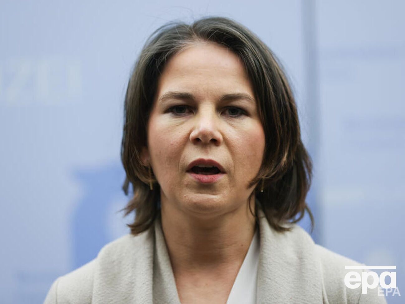 Бербок: Фотографії з Бучі жахливі