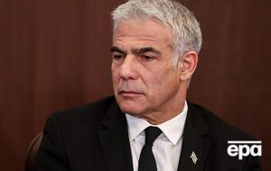 "Невозможно оставаться равнодушным перед ужасающими фотографиями из Бучи после ухода российской армии", – написал Лапид