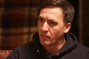 Смольянинов: До того, как началась война, люди были живы. Вы чего вообще, вы где, вы на каком свете? Вы что-то чувствуете еще?