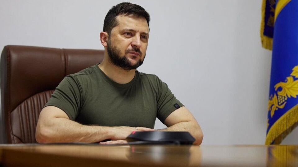 Зеленський повідомив, що продовжив діалог із Макроном