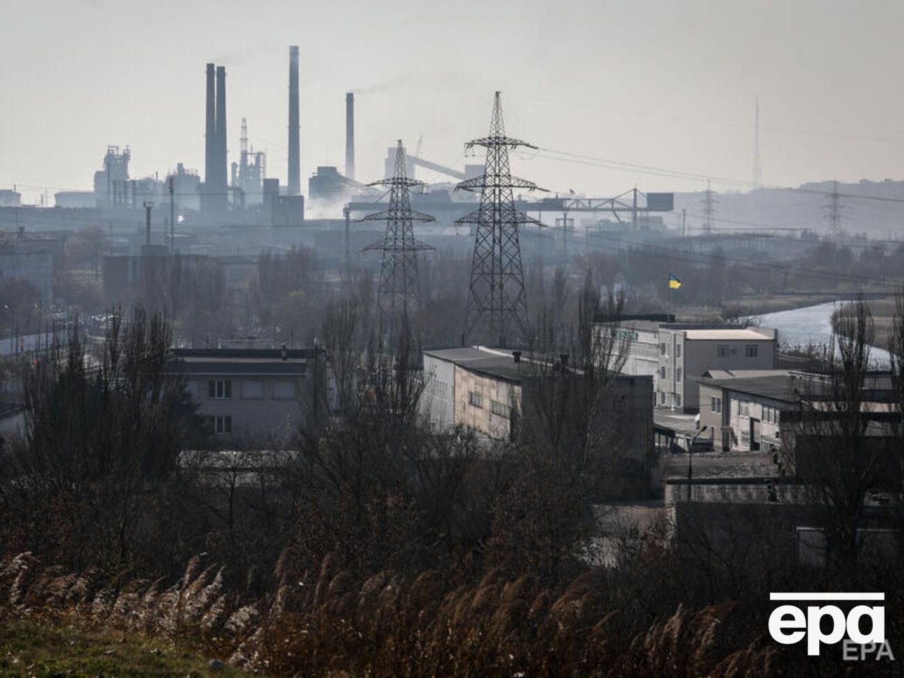 За різними даними, у Маріуполі залишається понад 100 тис. жителів