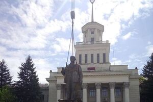 Вице-премьер Украины анонсировал "ленинопад 2.0" после деоккупации