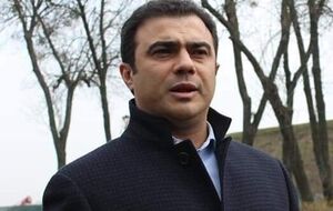 Уродливые, агрессивные, жестокие монстры из глухих российских сел и аулов получили приказ быть орками и с радостью его исполняют