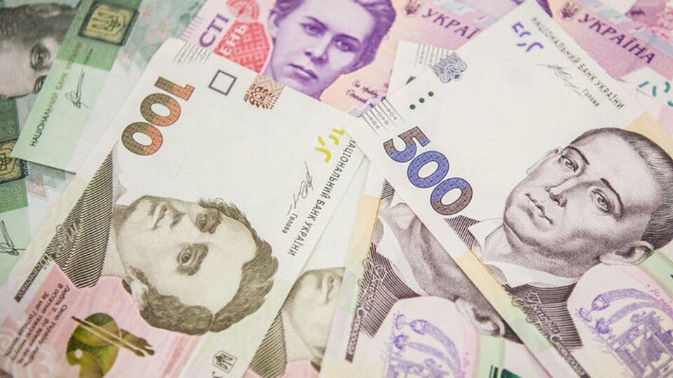 Потери Украины в войне с РФ составляют $565 млрд