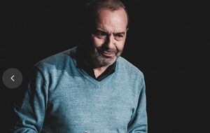 Если обезумевшая двуглавая птица уцелеет, это будет даже хуже распада России. Внутренний террор в РФ уже никого в мире интересовать не будет