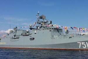 "Адмирал Эссен" обстрілював Україну ракетами, зазначає "Думская"