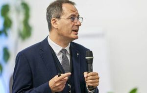 Грозєв розповів, що, за інформацією Bellingcat, нардеп Козак був російським агентом в Україні