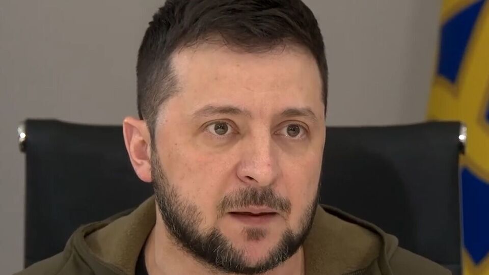 Зеленский: Нам не нужно 40 стран, которые готовы по команде включиться и воевать за Украину. Нам нужен круг стран, готовых в течение 24 часов предоставить любое оружие и ввести санкции