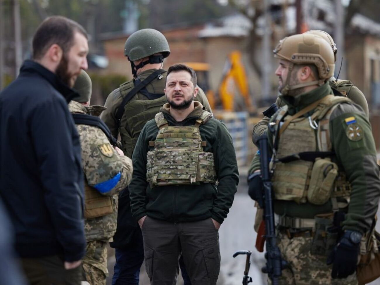Зеленський про Лукашенка: Йому треба дивитися на свій народ. І народ Білорусі проти війни з Україною