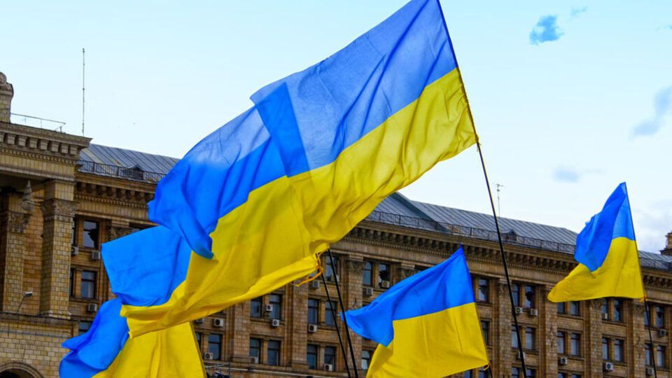 Протягом перших 12 днів війни 16 із 20 найбагатших українців зробили заяви проти російської агресії або на підтримку України, пише The Washington Post