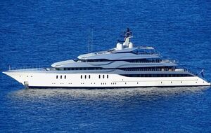 Яхту задержали в курортном испанском городе Пальма-де-Майорка