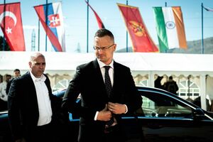 Сийярто о позиции Венгрии относительно вторжения РФ в Украину: Это не наша война