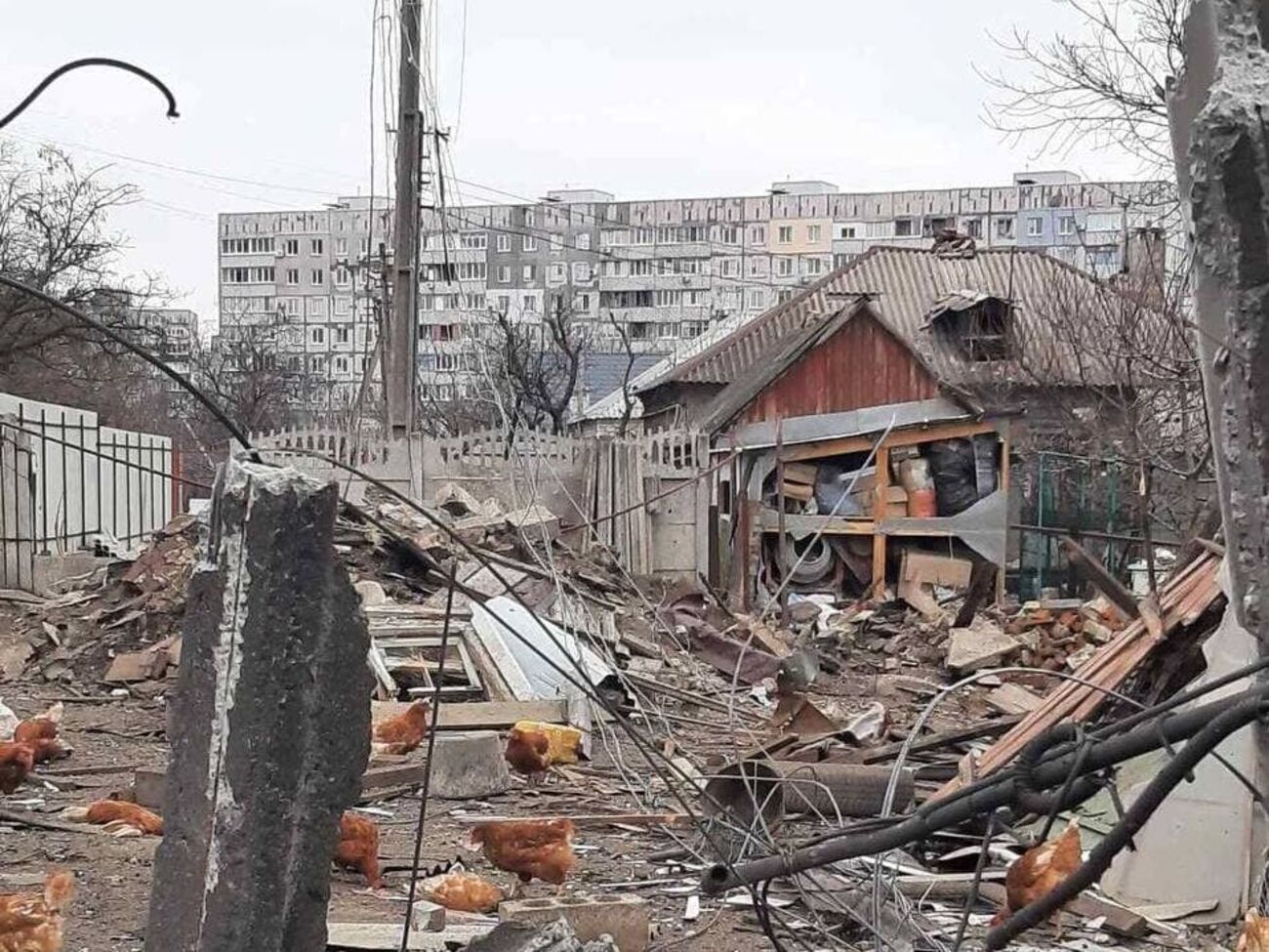У міськраді Маріуполя вважають, що жертвами окупантів могли стати десятки тисяч мирних громадян