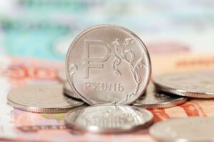 Спочатку мінфін РФ прогнозував на березень обсяг додаткових нафтогазових доходів у розмірі 790 млрд руб. (278 млрд грн)
